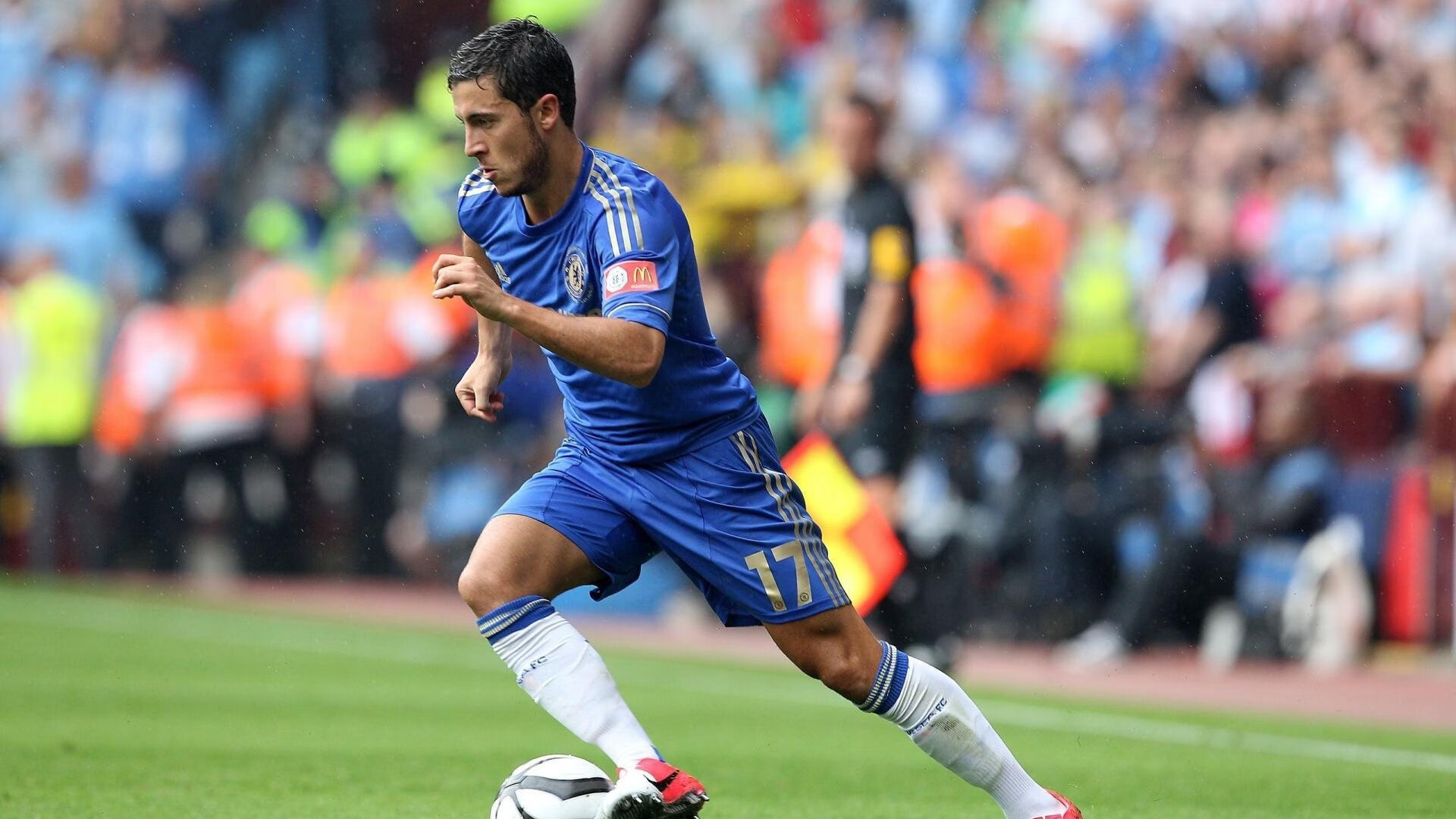 西班牙足球展现拉玛西亚血统，拉玛西亚出来的球星