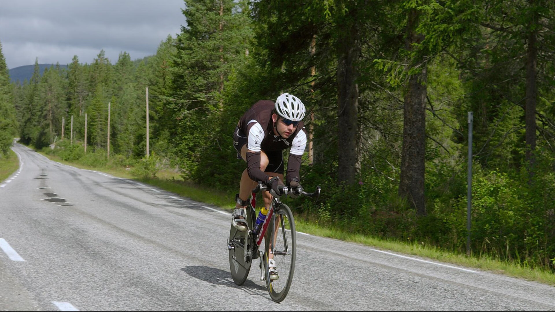 雷恩前锋传射破门，实力得到认可，雷恩队主场
